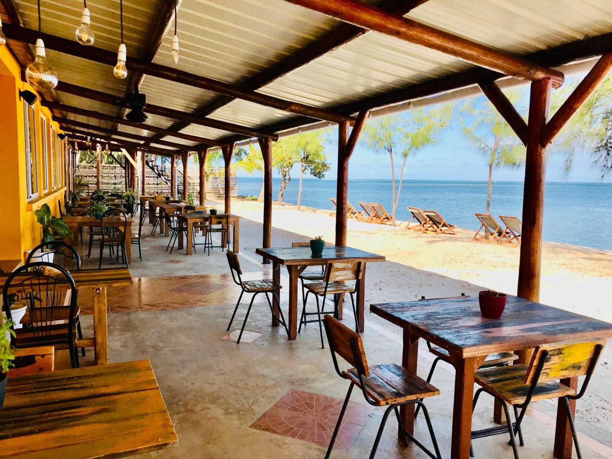 Bon Vivant Front De Mer - Ile Rodrigues Порт-Матюрен Экстерьер фото